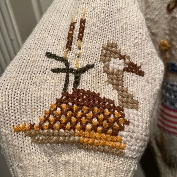 Vintage Susan Bristol Cream Teacher Cardigan Sweater Size M  Hand Embroidered - Picture 12 of 14